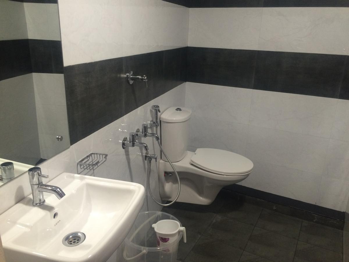 The Galaxy Suites Kochi Eksteriør billede